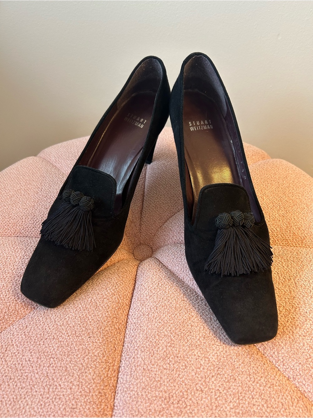 Stuart Weitzman Black Suede Tassel Pumps Size 9.5 EUC